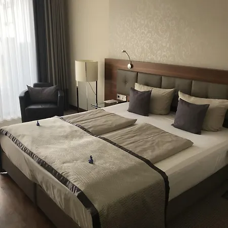 Schlosshotel Kassel Hotel