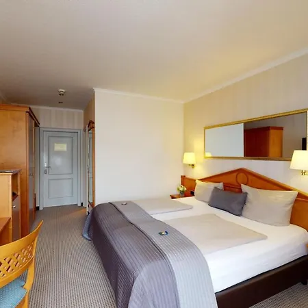 Schlosshotel Kassel 4*