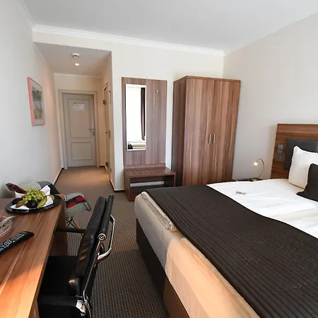 فندق Schlosshotel Kassel 4*