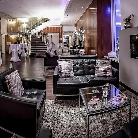 Schlosshotel Kassel 4*